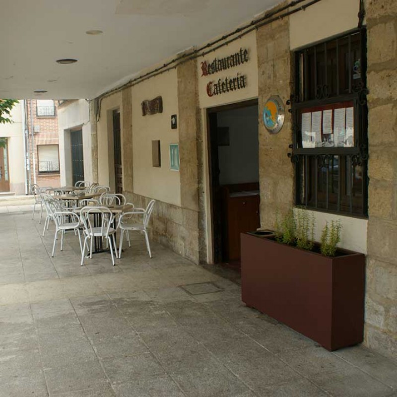 Jardinera paperera en corten